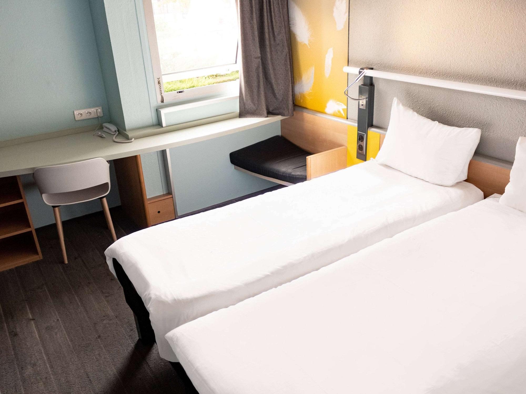 Ibis Paris Gennevilliers Hotel Exterior photo